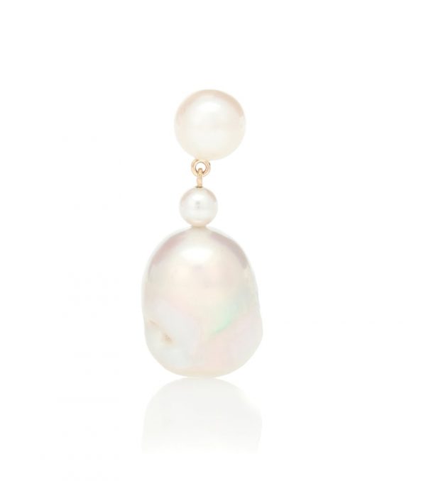 Venus 14kt gold single earring with pearls