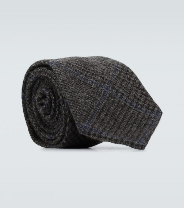 Cashmere tie