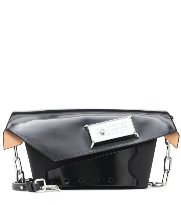 Snatched Small patent leather clutch