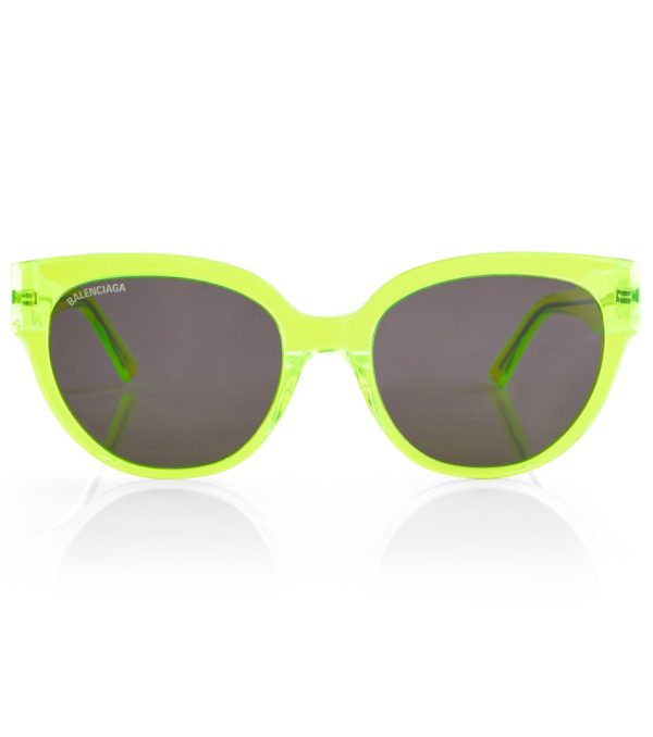 Cat-eye sunglasses