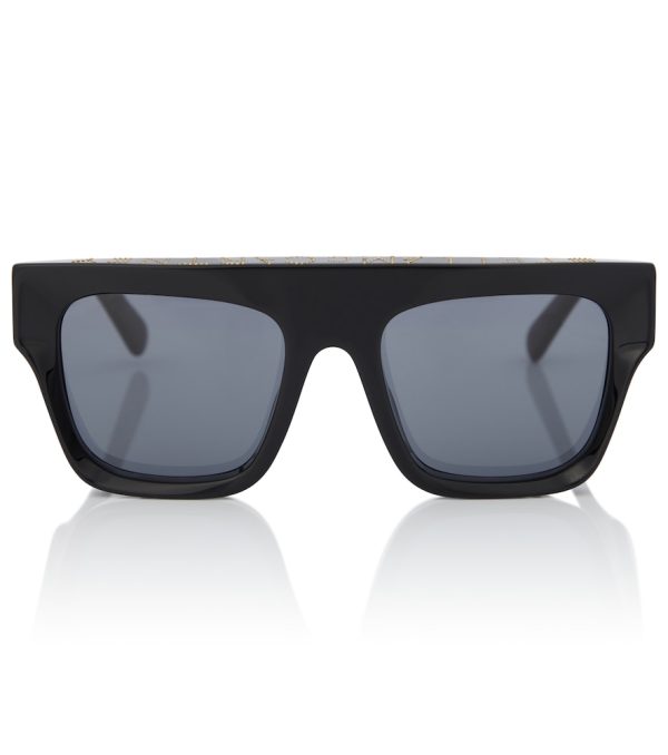 Flat-brow sunglasses