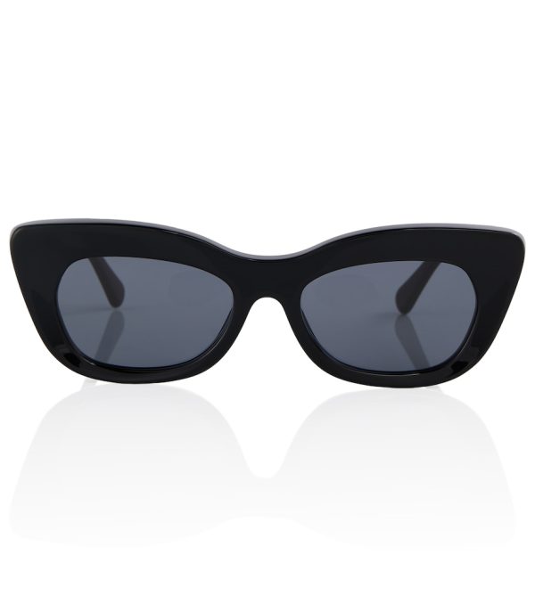 Cat-eye sunglasses