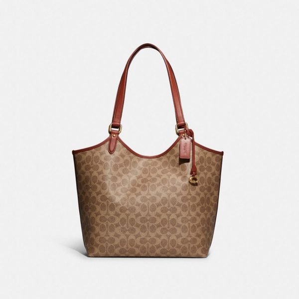 Day Tote In Signature Canvas in Beige
