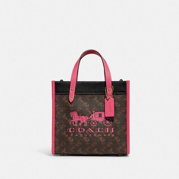 Field Tote 22 With Horse And Carriage Print And Carriage Badge in Pink