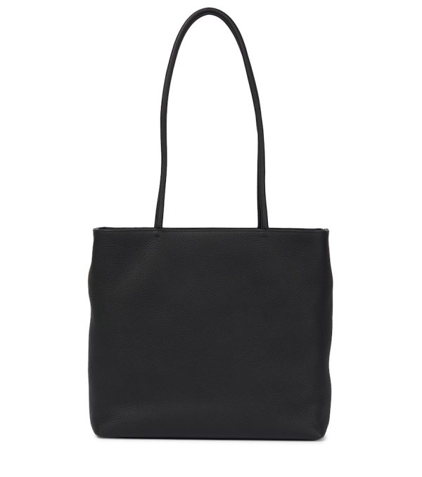 Medium leather tote