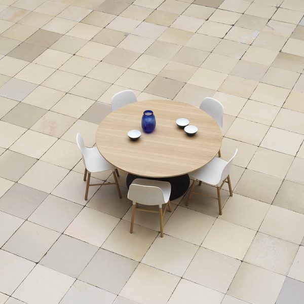 Normann Copenhagen - Scala Dining Table - Oak - Ø130cm