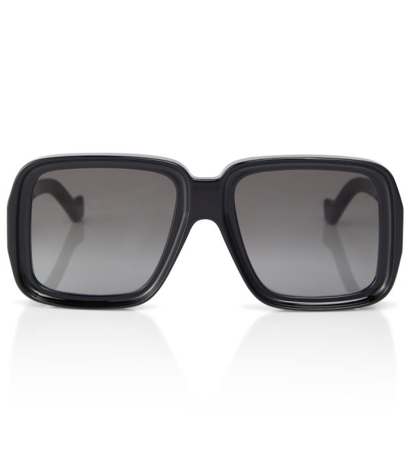 Oversized square sunglasses