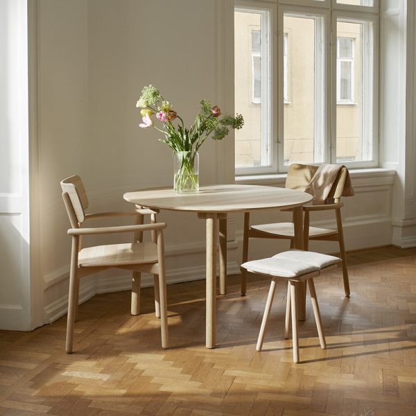Skagerak - Hven Round Dining Table - 110cm - Oak